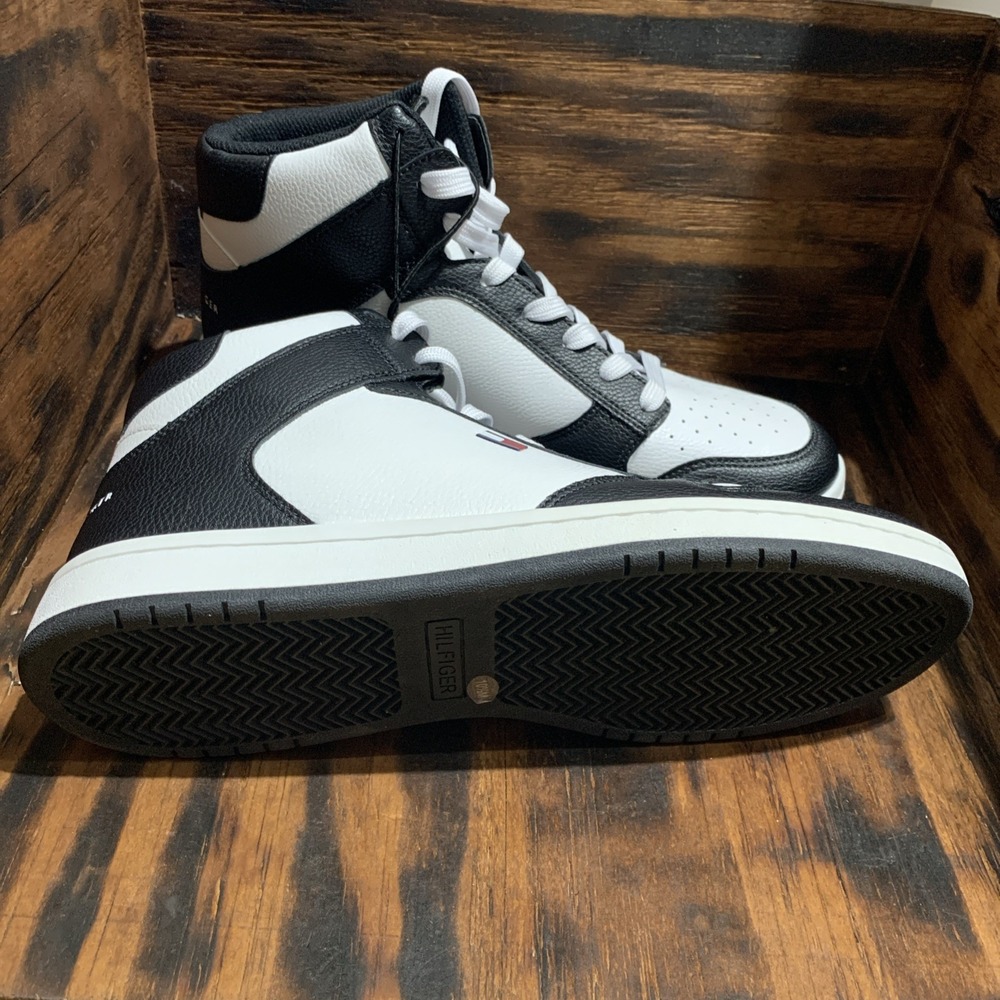 Tommy Hilfiger Men's High Top Size 10.5 Basketball Sneakers White/Black - Picture 7 of 8